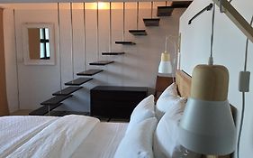 Shorebreak Studio Apartments